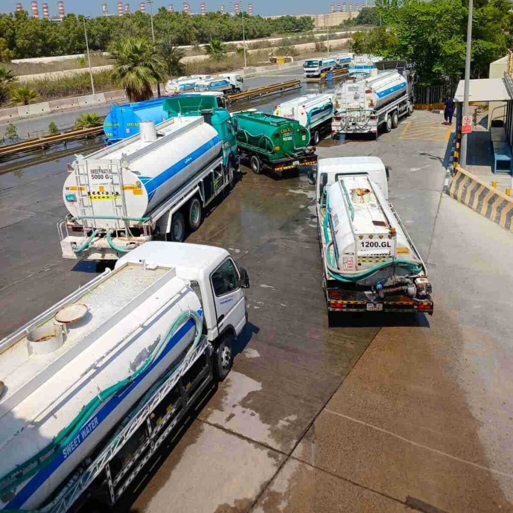 Sweet water tanker dubai
